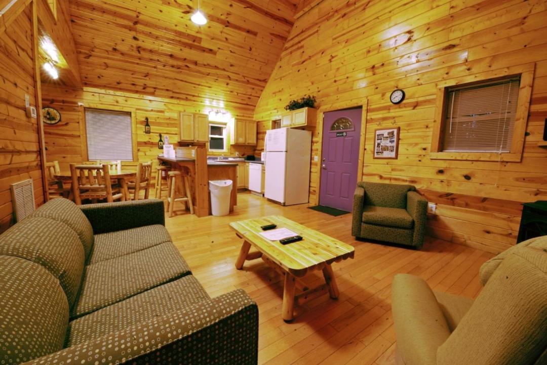 The Cabins at Pine Haven - Beckley Beaver Exterior foto